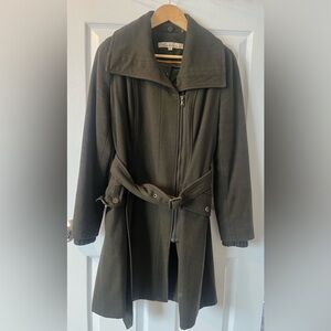 Dark Green Kenneth Cole Wool Blend Coat Women’s Size 8 Black Belted Zip Jacket